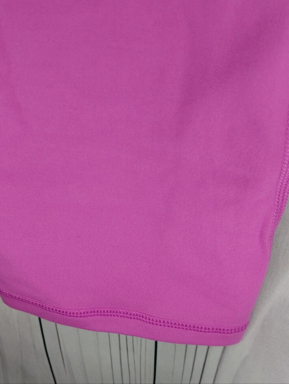GAP Fit Moisture Wicking Athleisure Workout Yoga Cropped Leggings NWT - Picture 4 of 6